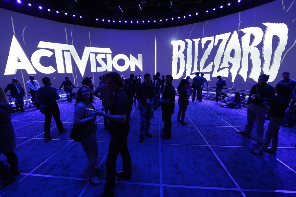 Attendees gather at the Activision Blizzard exhibit at the E3 (Electronic Entertainment Expo) in Los Angeles, California, USA, 12 June 2013. Photo: EPA-EFE