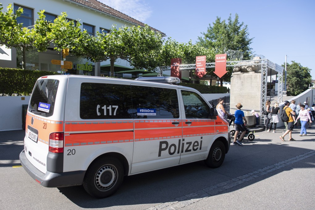 A police car is parked in front of the at the Zoo Zurich. Photo: EPA-EFE