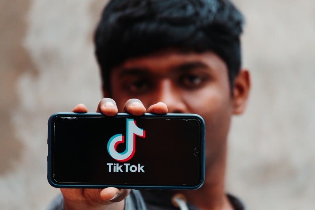 The Indian government blocked 59 Chinese apps after clashes between the two countries broke out on June 16 at the Himalayan border, leading to the death of 20 Indian soldiers. (Picture: Shutterstock)