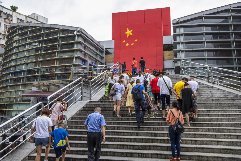 The border crossing between Hong Kong and Shenzhen. Photo: Bloomberg
