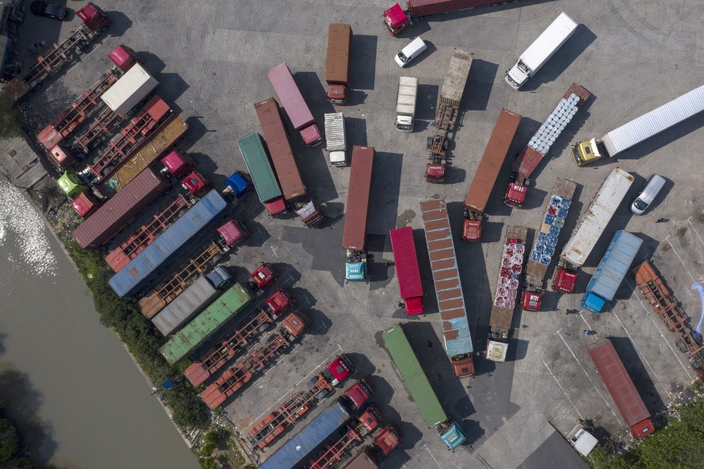 Trucks on the outskirts of Shanghai, China. Photo: Bloomberg