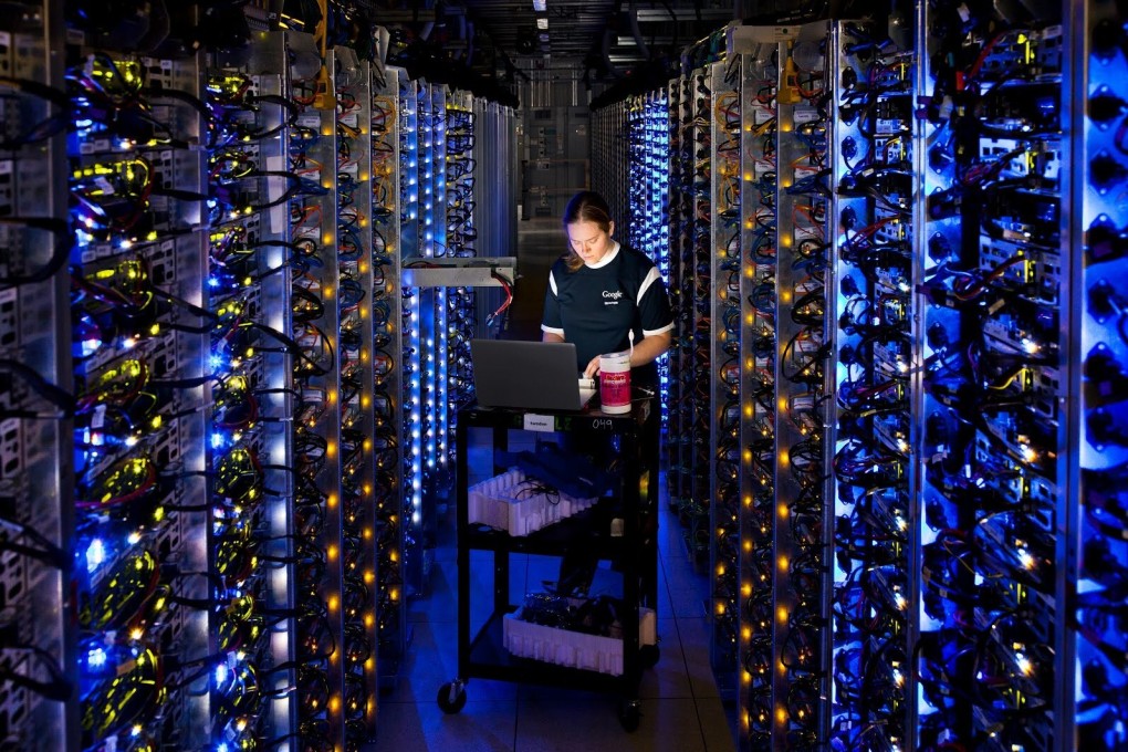 An engineer diagnoses an overheated computer processor at Google’s data centre in The Dalles, Oregon. Asia has seen the fastest growth in the number of large data centres that cater to the world’s tech giants. Photo: AP