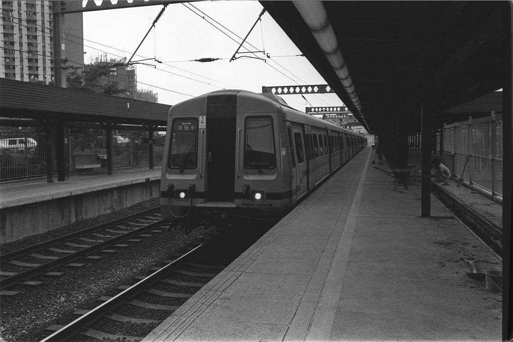 An electric train on the Kowloon-Canton Railway. Photo: SCMP