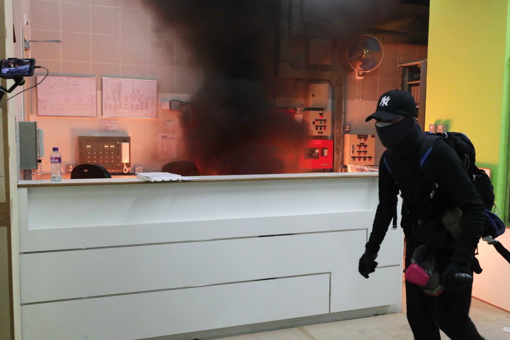 Smoke billows out of Fai Ming Estate in Fanling on January 26, 2020. Photo: Edmond So