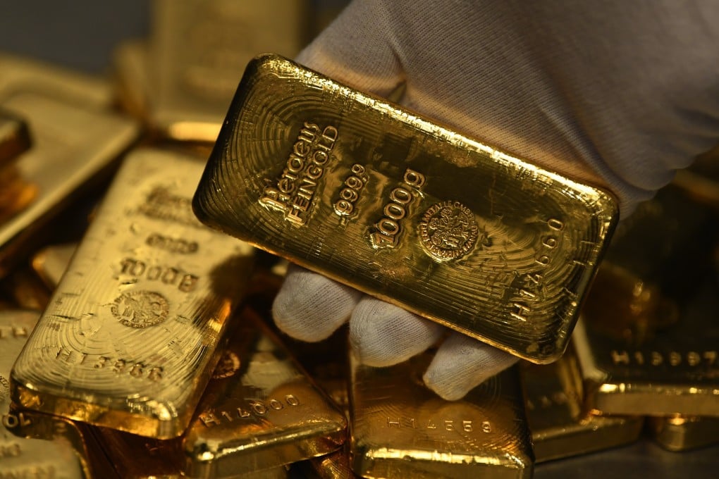 A 1 kilogram gold bar with a Heraeus Precious Metals hallmark at the precious metals vault at Pro Aurum KG in Munich, Germany, on Wednesday, July 22, 2020. Photo: Bloomberg