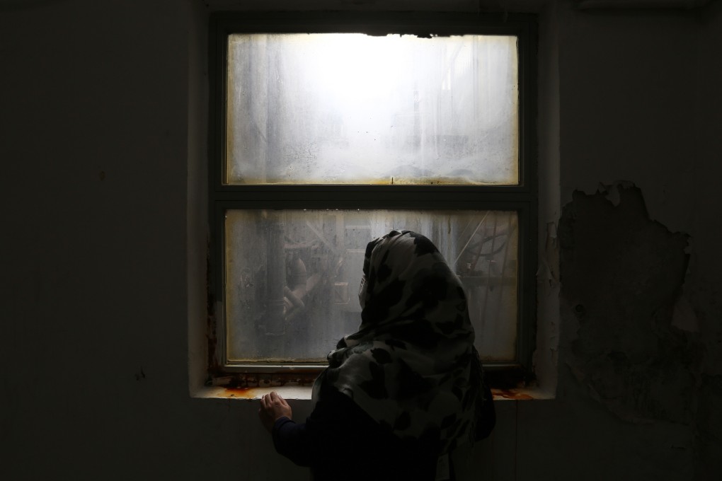 A pregnant asylum seeker from Pakistan’s Ahmadiyya Muslim community, a minority sect which faces religious discrimination, in Tsim Sha Tsui on April 23. Her family ran out of food in March due to the increase in prices. Photo: Jonathan Wong