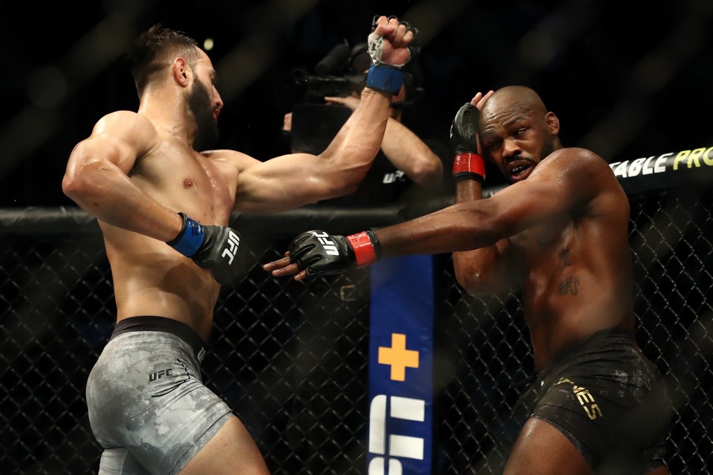 Dominick Reyes battles Jon Jones in their UFC light heavyweight championship bout during UFC 247. Photo: AFP
