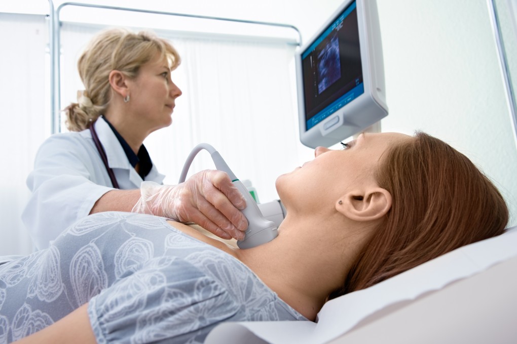 Thyroid problems are quite common – more than 800 million people worldwide have an enlarged thyroid. A doctor examines a thyroid gland with an ultrasound. Photo: Shutterstock