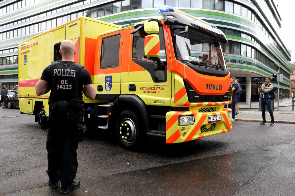 A convoy of vehicles carrying Russian opposition leader Alexei Navalny arrives at Charite Mitte Hospital Complex in Berlin, where he will receive medical treatment. Photo: Reuters