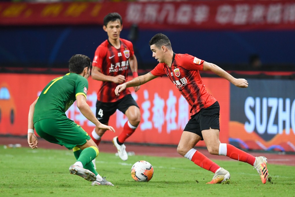 Oscar of Shanghai SIPG breaks through against Beijing Guoan in the 2020 Chinese Super League season. Dan O’Hagan commentated on the game live in an English-language broadcast shown around the world. Photo: Xinhua