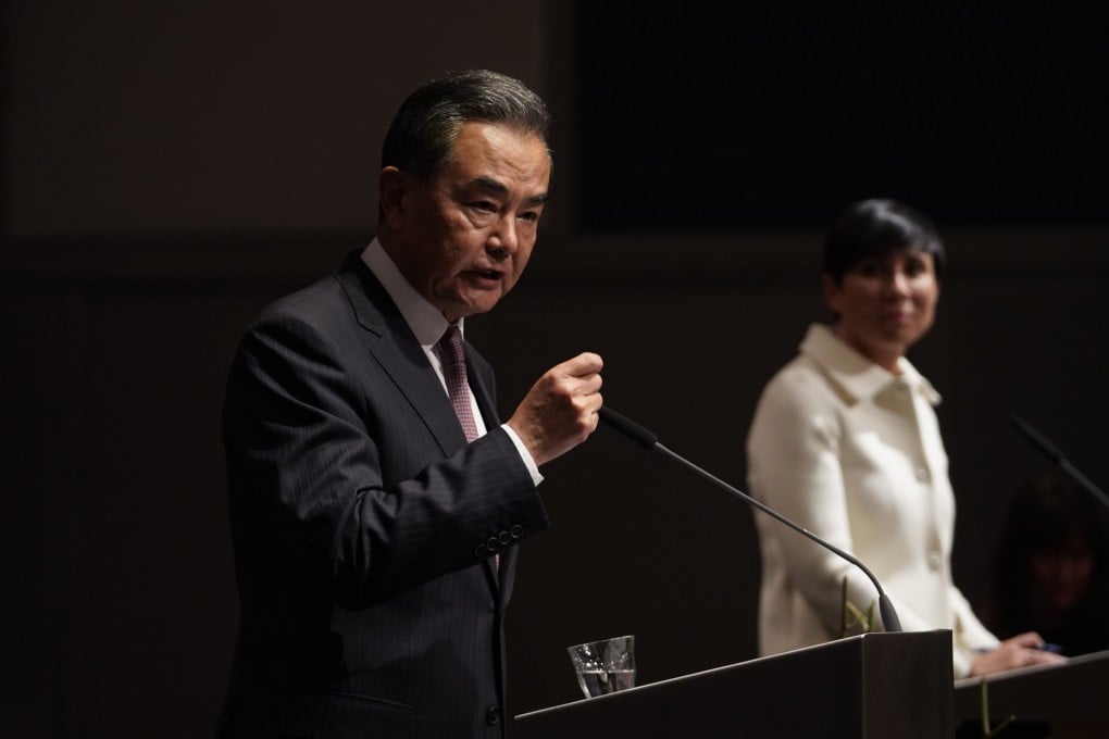 Chinese Foreign Minister Wang Yi (at left) and Norwegian Foreign Minister Ine Eriksen Søreide at a press conference after political talks they had earlier in the evening in Oslo on Thursday. Photo: NTB scanpix via AP