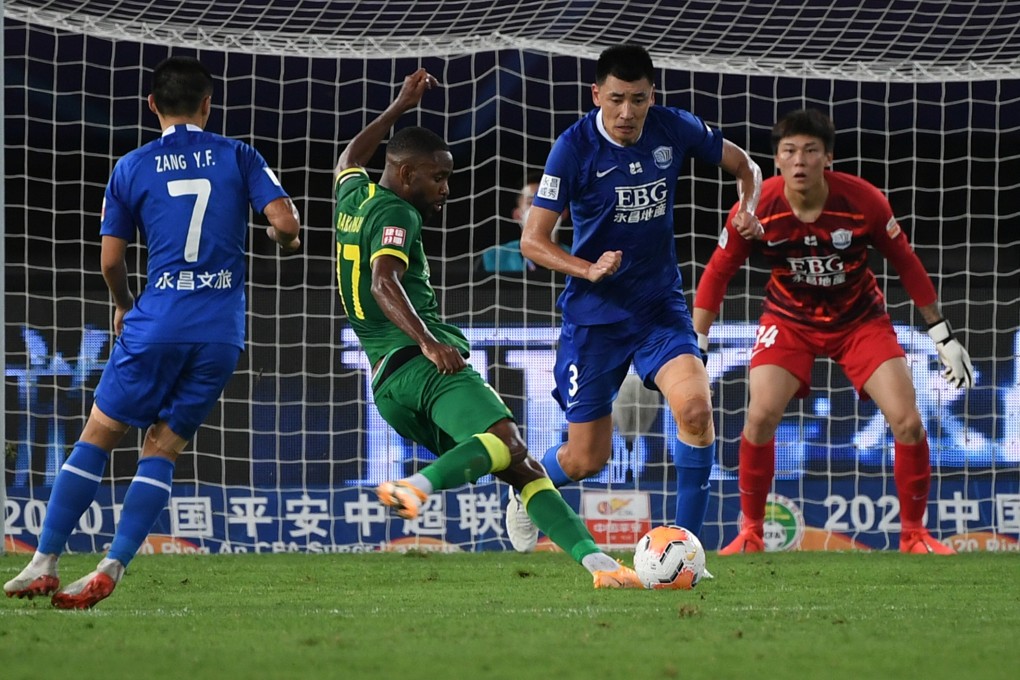 Cedric Bakambu (second from left) of Beijing Guoan goes for goal against Shijiazhuang Ever Bright. Photo: Xinhua