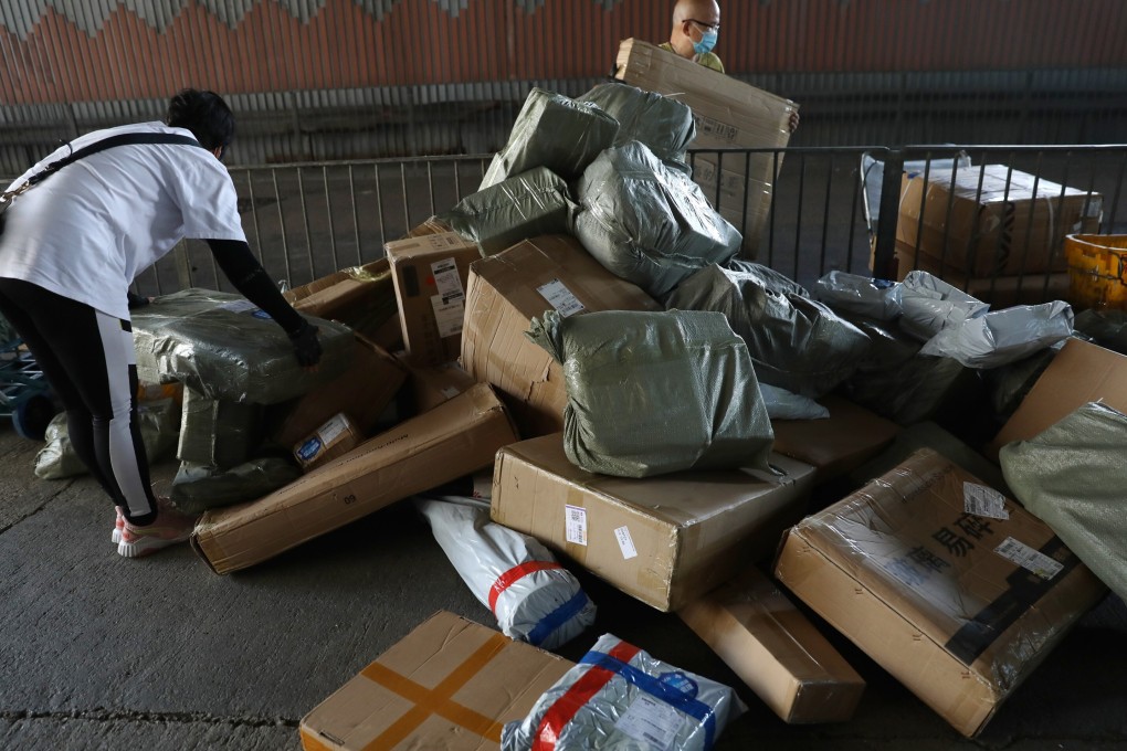 So-called empty package scams don’t even need the packages anymore. Fake tracking codes are used to launder money across borders. Photo: Nora Tam