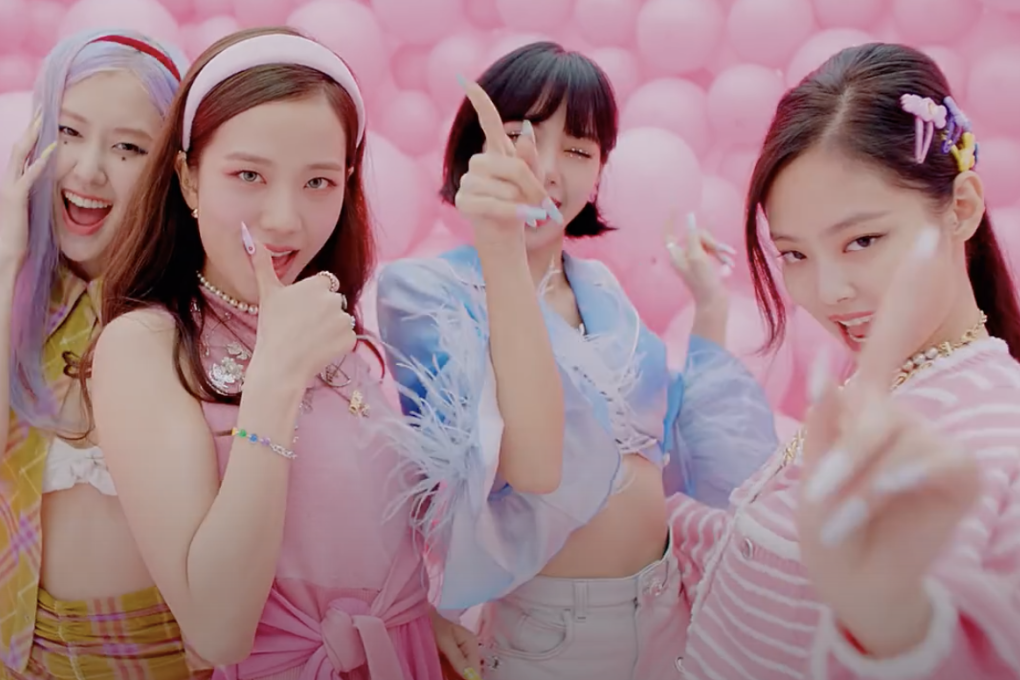 The outfits in the video for Blackpink’s new collaborative track Ice Cream with Selena Gomez have caught the eye of many viewers. We analyse their personal fashion styles both on and offstage.