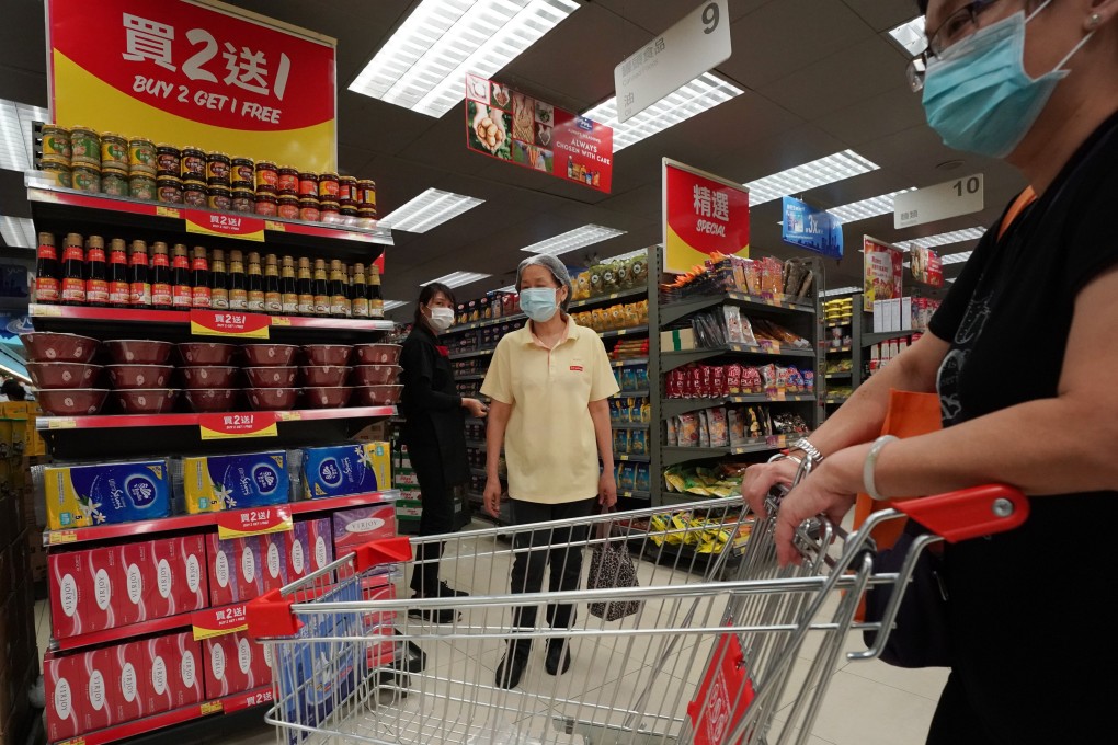 Shoppers and staff at a Wellcome supermarket in Tseung Kwan O. Photo: Felix Wong