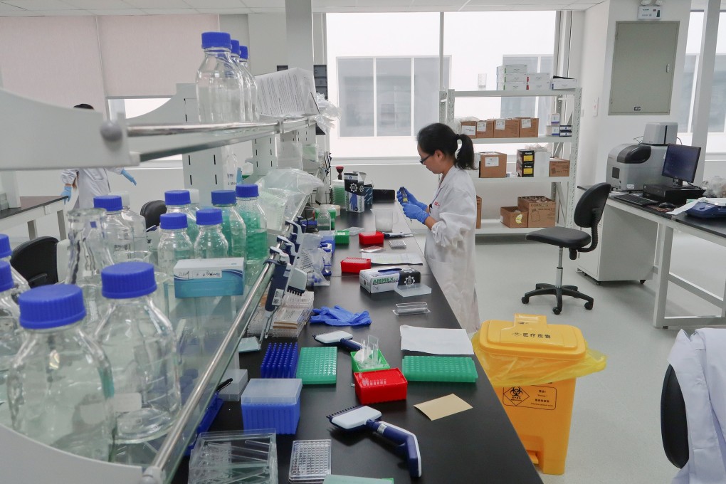 A scientist works at Zai Lab's drug development facility in Shanghai on October 18, 2017. Photo: REUTERS