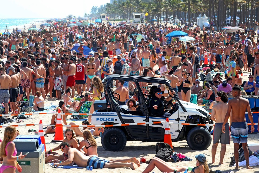 Students enjoy spring break on the beach in Fort Lauderdale, Florida. A psychologist says twenty-somethings are damaging future career and relationships by taking their twenties for granted. Photo: Tribune News Service via Getty Images