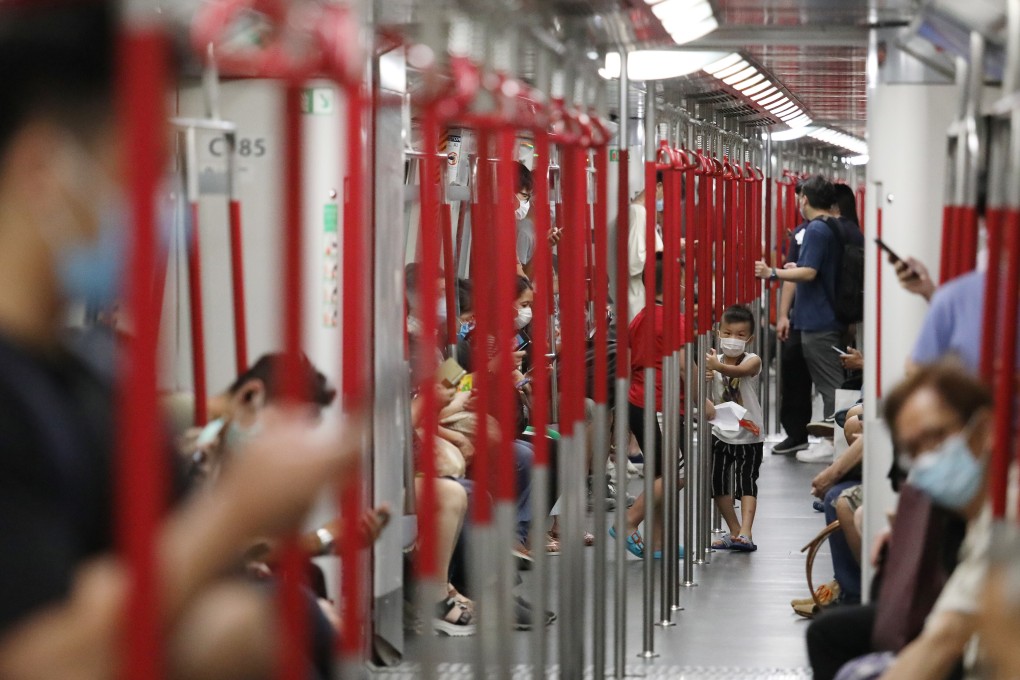 Frequent announcements on the MTR warn commuters that eating or drinking is not allowed on trains or in the paid areas of stations. Photo: Nora Tam