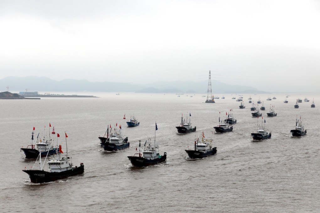 Chinese fishing boats sail to the East China Sea from Zhoushan, marking the end of the four-and-a-half-month summer fishing ban in the East China Sea. Photo: Xinhua