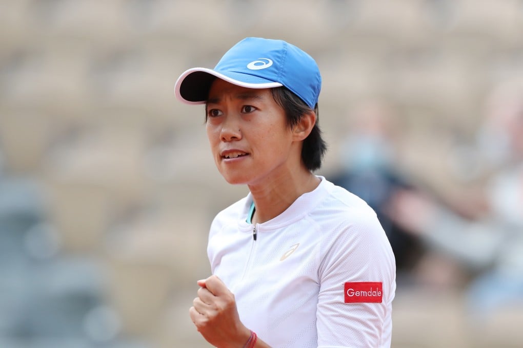 China's Zhang Shuai reacts during the women's singles third round match against France's Clara Burel in the 2020 French Open. Photo: Xinhua