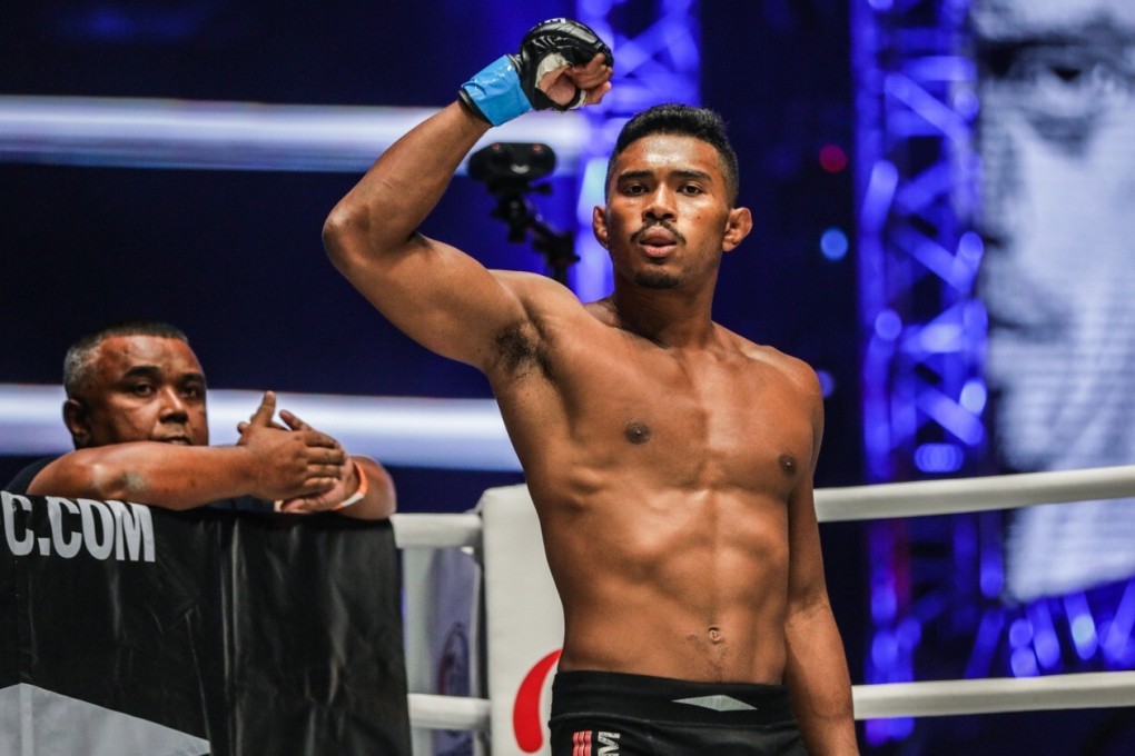 Amir Khan gets ready to compete with his father Tajudeen in his corner. Photo: ONE Championship