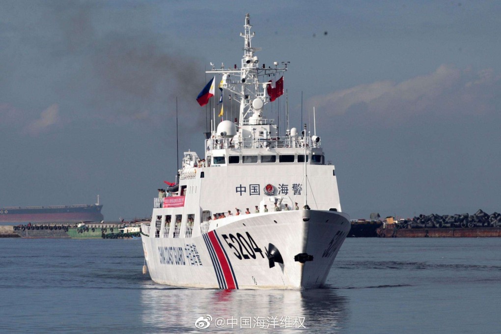 A Chinese coastguard vessel. Police have arrested nine members of a smuggling gang believed to have helped 12 Hong Kong fugitives in their attempt to flee to Taiwan. Photo: Weibo