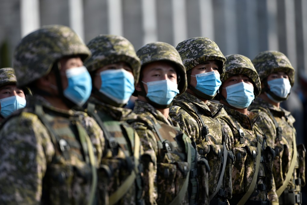 Kyrgyz troops in Ala-Too Square after President Sooronbay Jeenbekov declared a state of emergency in the capital. Photo: Reuters