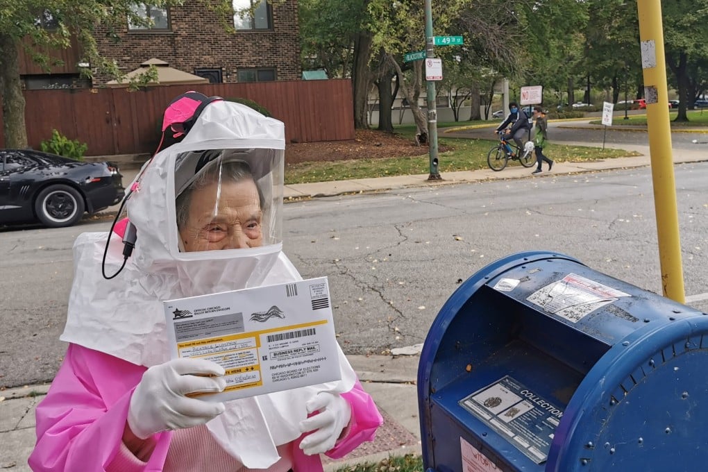 Beatrice Lumpkin, a 102-year-old former teacher, votes by mail in Chicago on October 1, ahead of the US presidential election on November 3. Photo: Chicago Teachers Union via Reuters