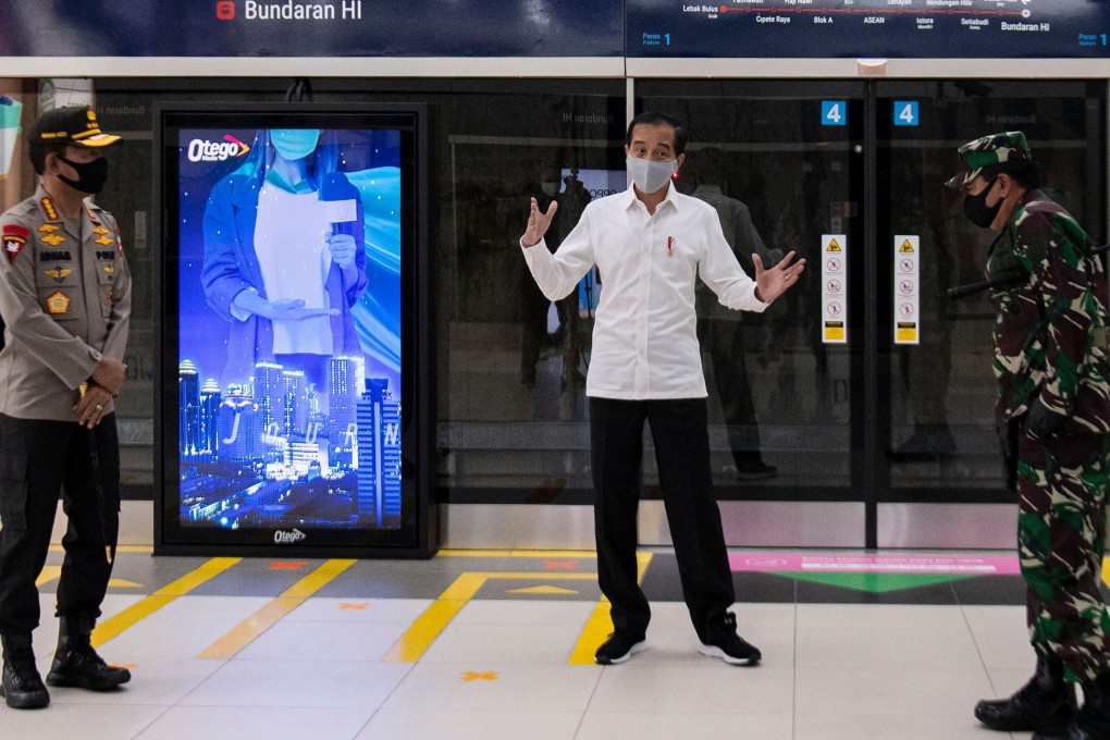 Indonesian President Joko Widodo visits an MRT station in Jakarta. Photo: AFP