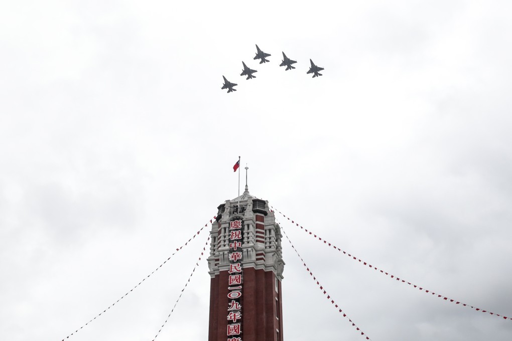 F-16V fighter jets made by Lockheed Martin take part in flypast in Taiwan. Photo: Bloomberg