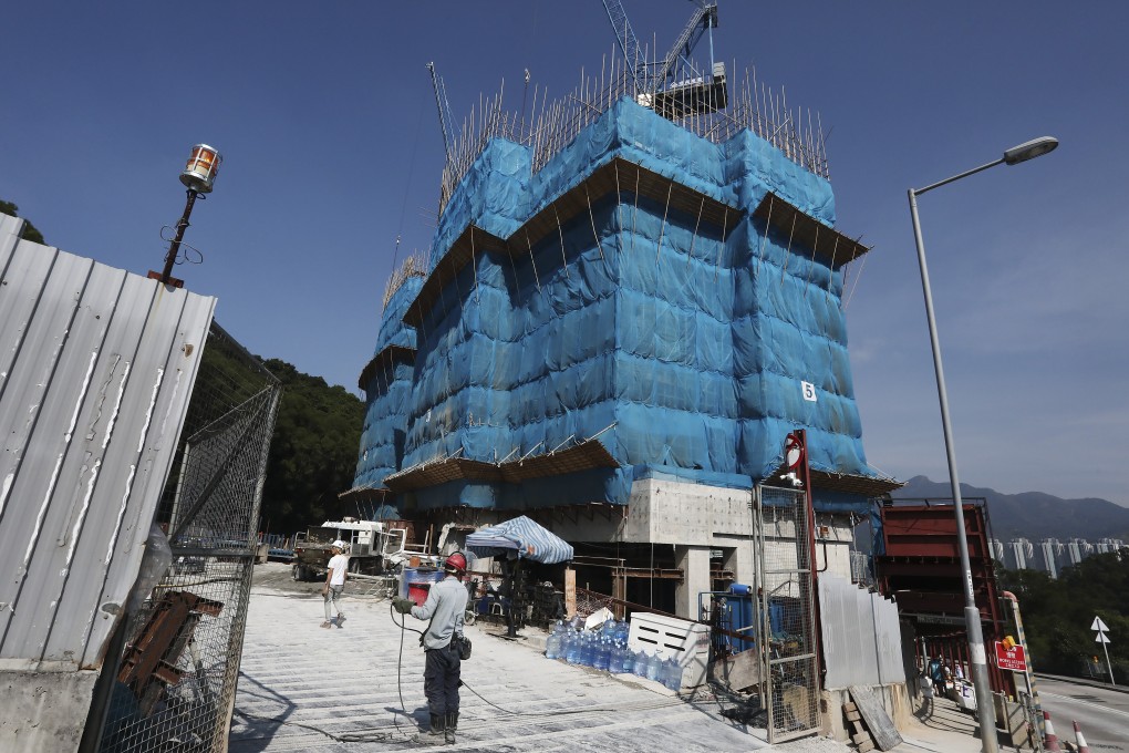 On Saturday, CK Asset will release 98 units at El Futuro in Kau To Shan. Photo: Jonathan Wong