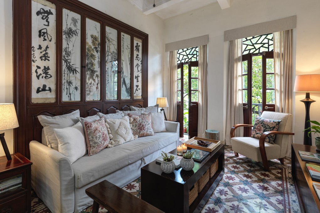 Poh Hiang Tan’s Kennedy Town flat, decluttered and designed by Flavia Markovits. Photography: John Butlin. Photography assistant: Timothy Tsang. Styling: Flavia Markovits