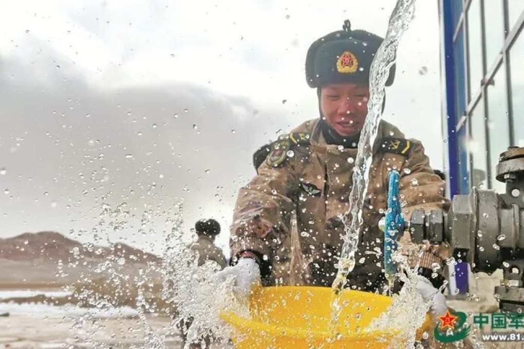 A network of wells and heating systems means PLA soldiers stationed in the Himalayas now have access to safe drinking water and hot showers. Photo: Weibo