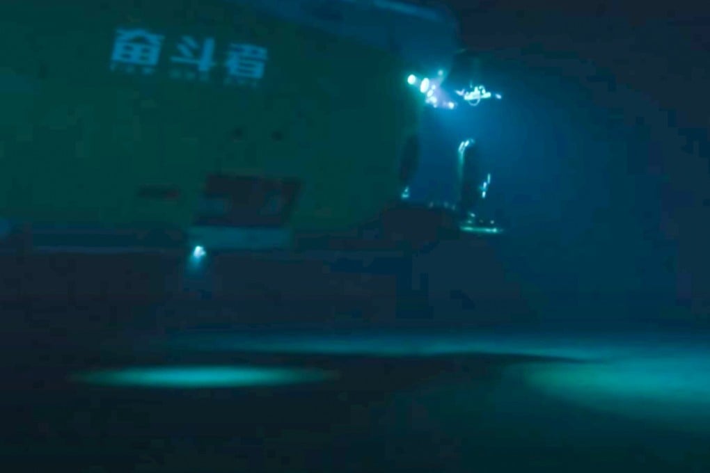 China live-streamed footage of its new manned submersible parking at the bottom of the Mariana Trench on Friday. Photo: CCTV