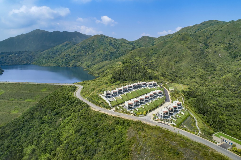 The green surrounds of Il Picco, above Discovery Bay. Photo: Hong Kong Resort Company Limited (HKR)
