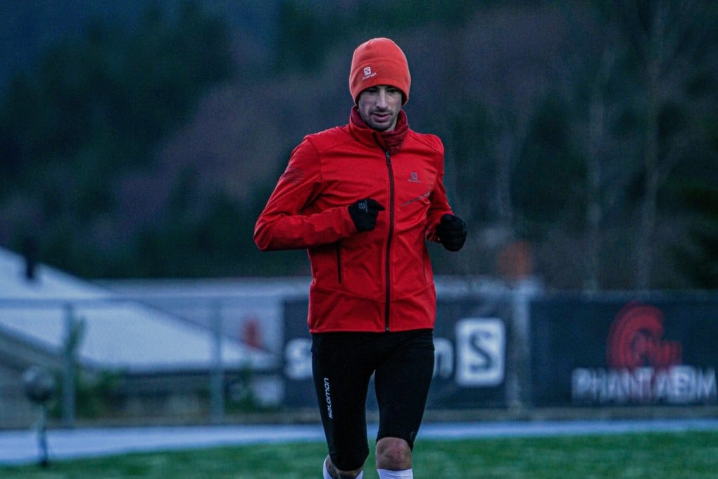 Kilian Jornet attempts the world record for running in 24 hours but drops out after 10 hours due to chest pains and dizziness. Photo: @joakimdokka