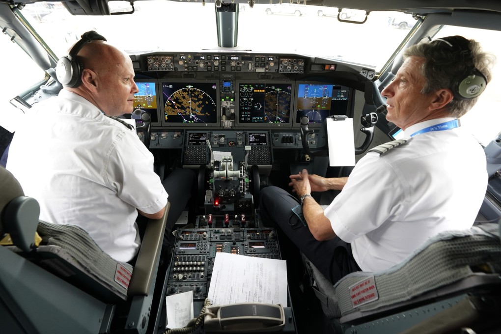 American Airlines pilots captain Pete Gamble, left, and first officer John Konstanzer in the cockpit of the Boeing 737 MAX. Photo: Reuters