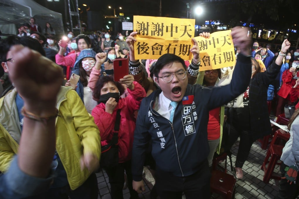 Supporters hold banners that read: “Thank you CTiTV. See you soon”, after the cable news channel halted its broadcast operations. Photo: AP