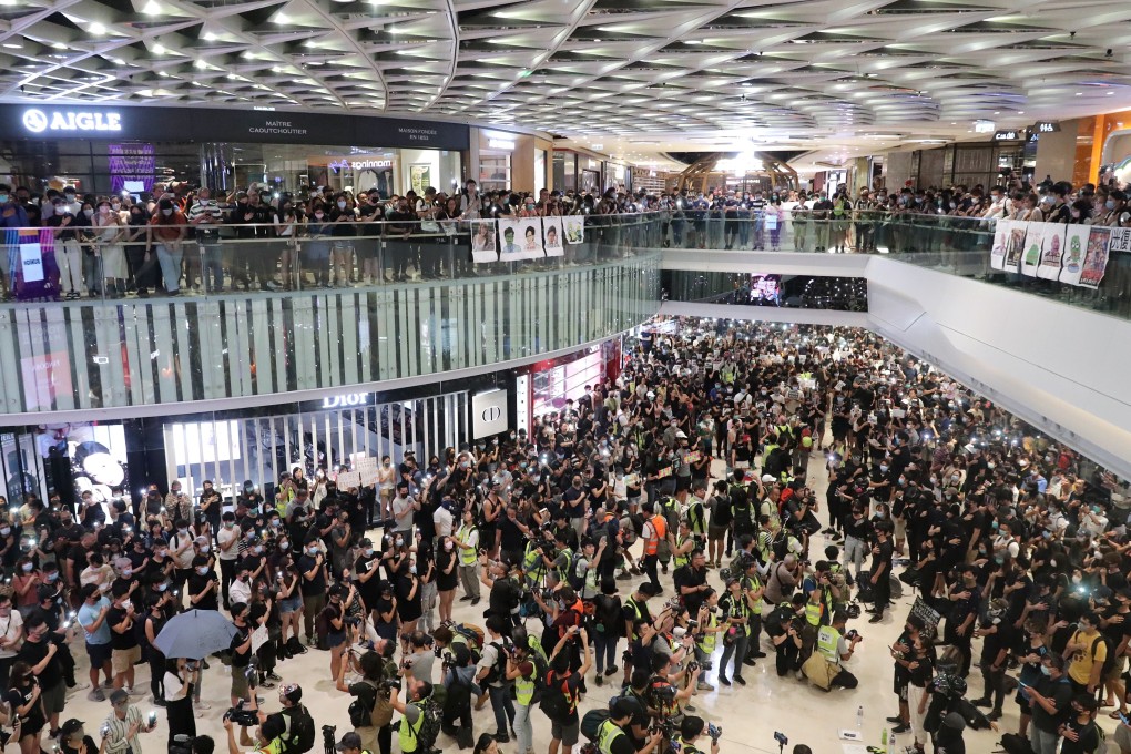 Anti-government protesters at Yoho Mall in Yuen Long on September 21, 2019. Photo: Edmond So