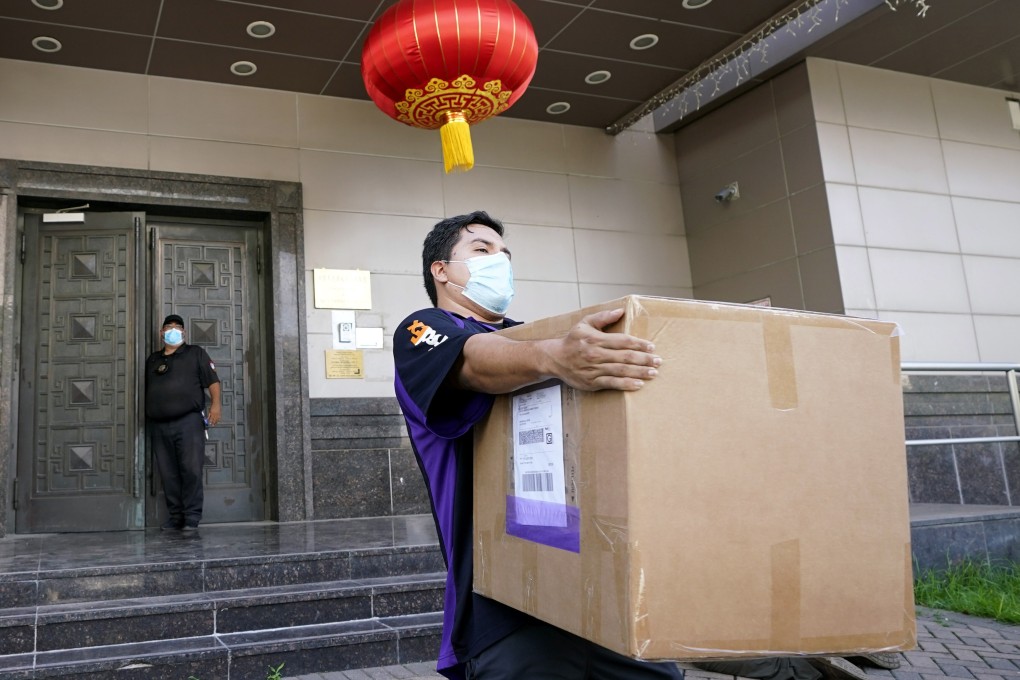 A box is removed from the Chinese Consulate in Houston on July 23. Photo: AP