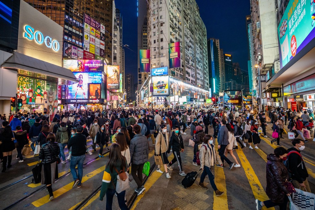 Hongkongers should avoid large social gatherings, health officials say. Photo: SOPA Images via ZUMA Wire/dpa