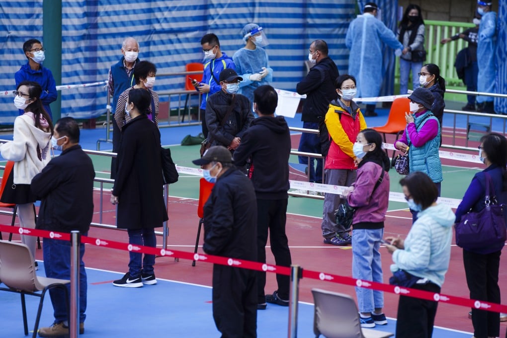 People queue to be tested for Covid-19 at a public housing estate in the Ngau Tau Kok area of Hong Kong’s east Kowloon neighbourhood. Photo: Sam Tsang