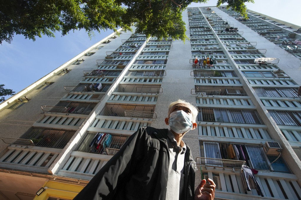 Residents of Fung Chak House at Choi Wan (II) Estate in Wong Tai Sin have been ordered to be tested for Covid-19. Photo: Felix Wong