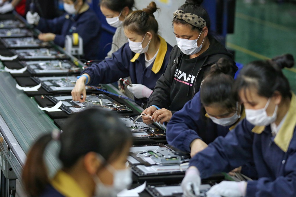 China’s Caixin/Markit manufacturing purchasing managers’ index (PMI) – a gauge of sentiment among smaller, private firms – fell to 53.0 in December from 54.9 in November. Photo: Reuters