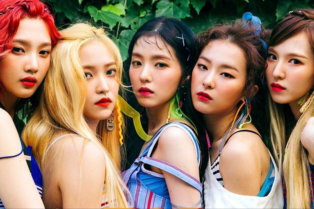 Red Velvet performed together for the first time in more than a year at SM Entertainment’s digital SMTown concert on New Year’s Day.