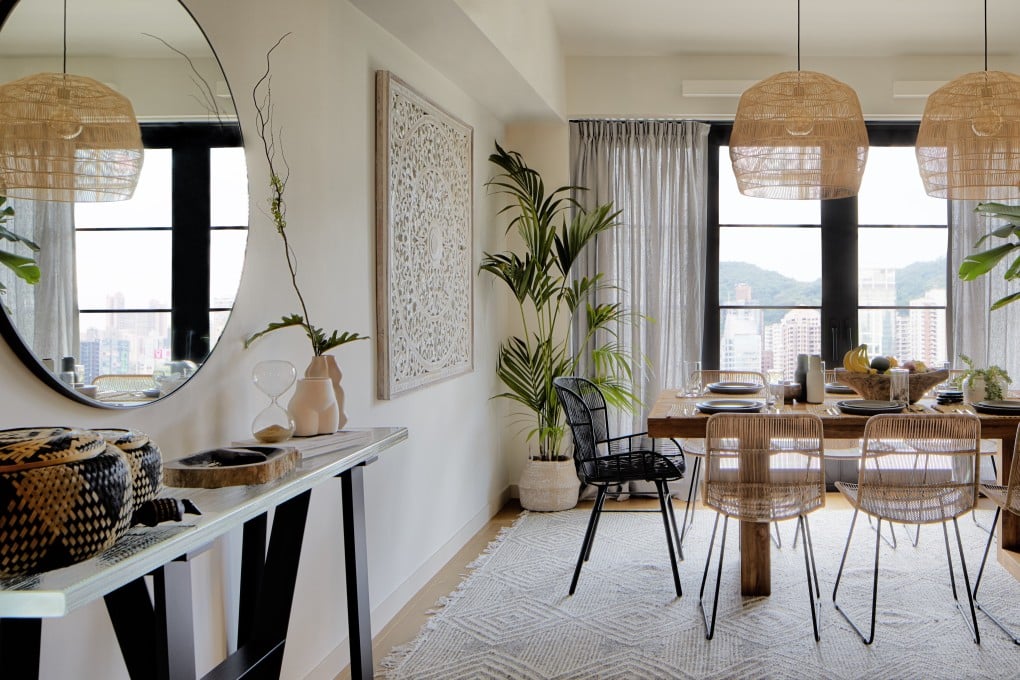 Stephanie Wong’s Causeway Bay flat, designed by Liquid Interiors. Photography: Simon J. Nicol