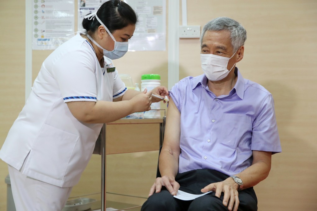 Singapore's Prime Minister Lee Hsien Loong receives his Covid-19 vaccination jab at Singapore General Hospital on January 8. Photo: Reuters