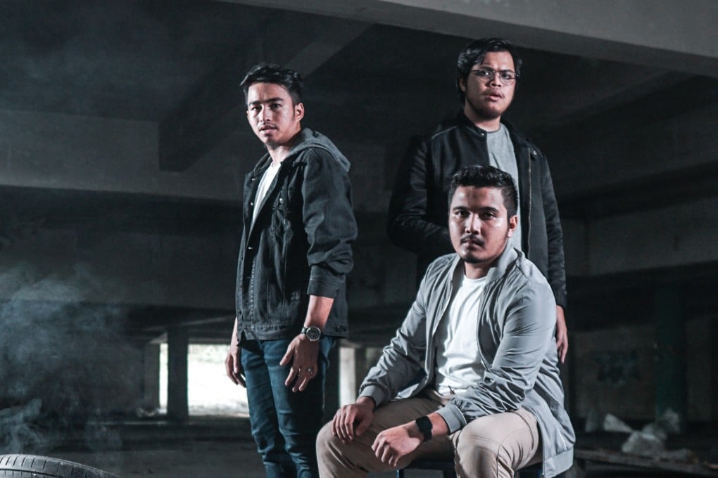 Autotune Band, signed to Malaysia’s Tarbiah Sentap Records, are one of a number of bands under the label producing a sound known as “pop nasyid”, a music style embraced by modern urban Muslims.