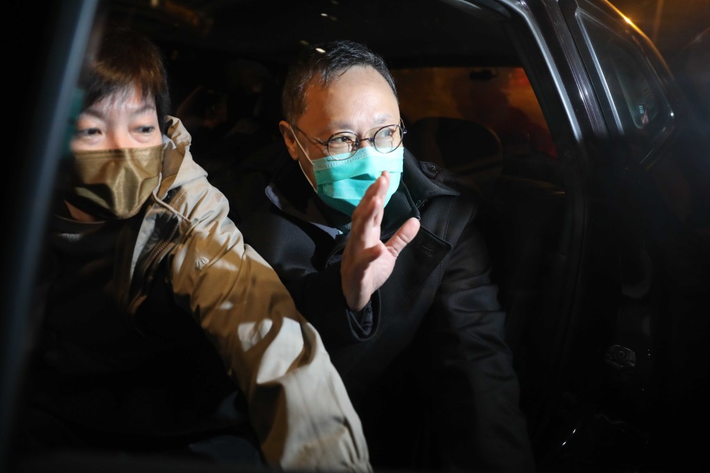 Legal academic Benny Tai waves to supporters as he leaves Ma On Shan police station. Photo: K. Y. Cheng