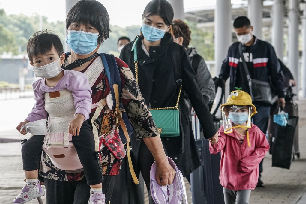 Travellers leaving Hong Kong for mainland China at the Shenzhen Bay border amid the fourth wave of the Covid-19 pandemic. Photo: Felix Wong